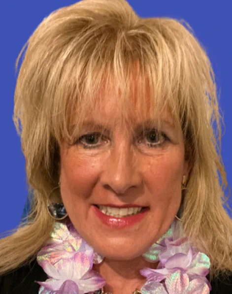 Portrait of Renee Johnson.